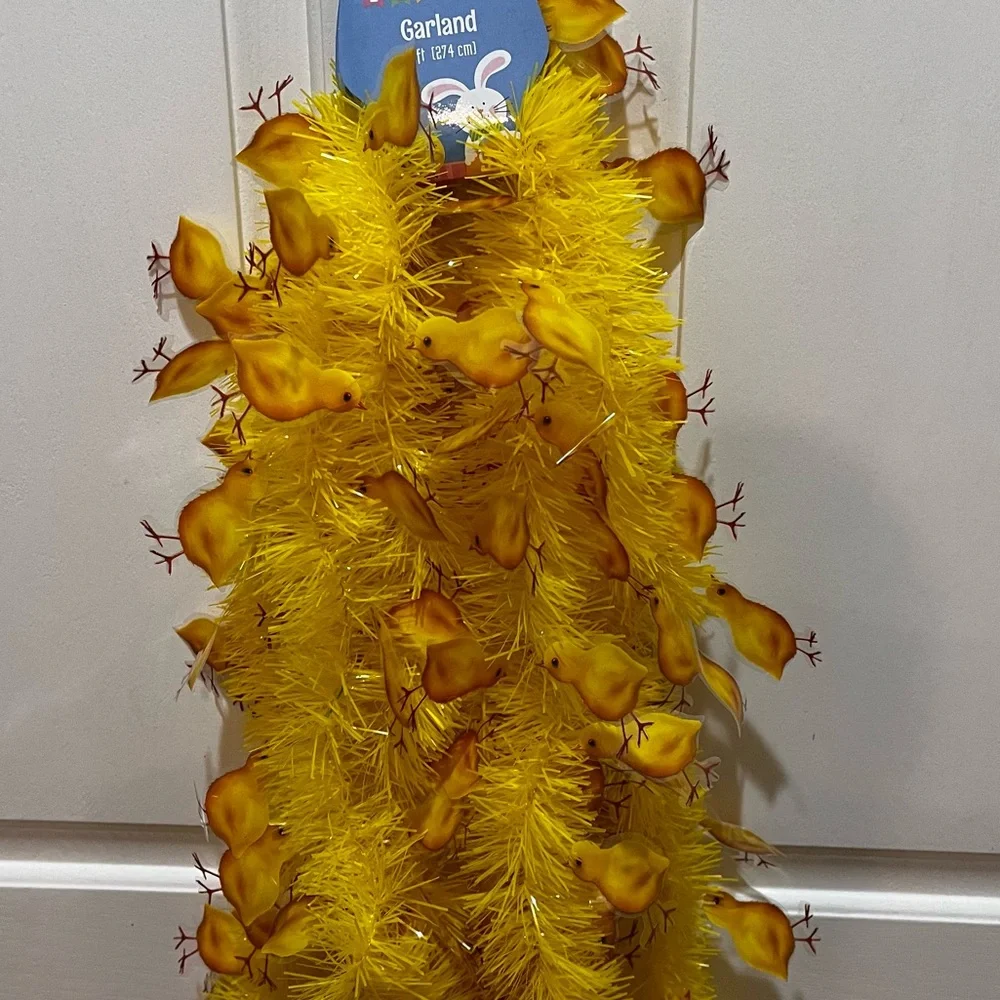 🐰‎ SET of 2! Happy Easter Tinsel Garland • Yellow with Yellow Bunnies • 18ft